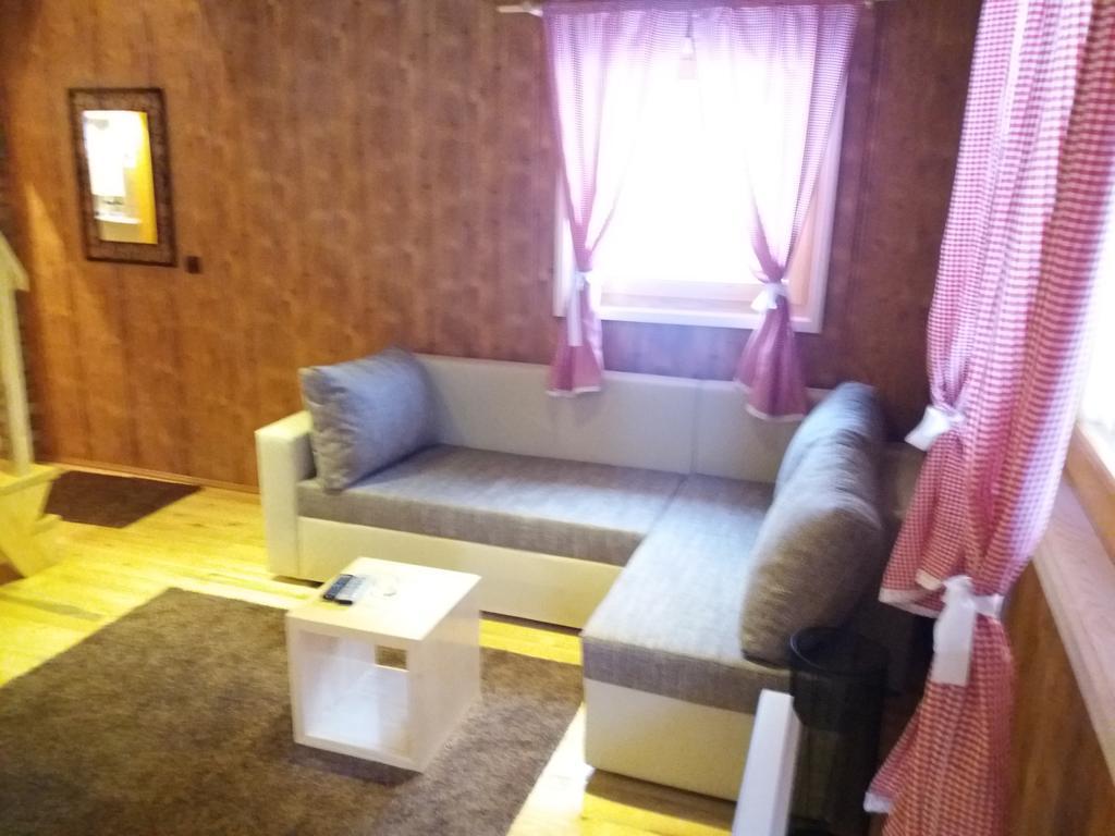 Apartment Mateja Μόκρα Γκόρα Εξωτερικό φωτογραφία